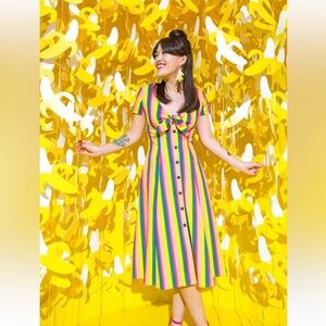 Beautiful Bright Vintage Stripe color block midi Dress